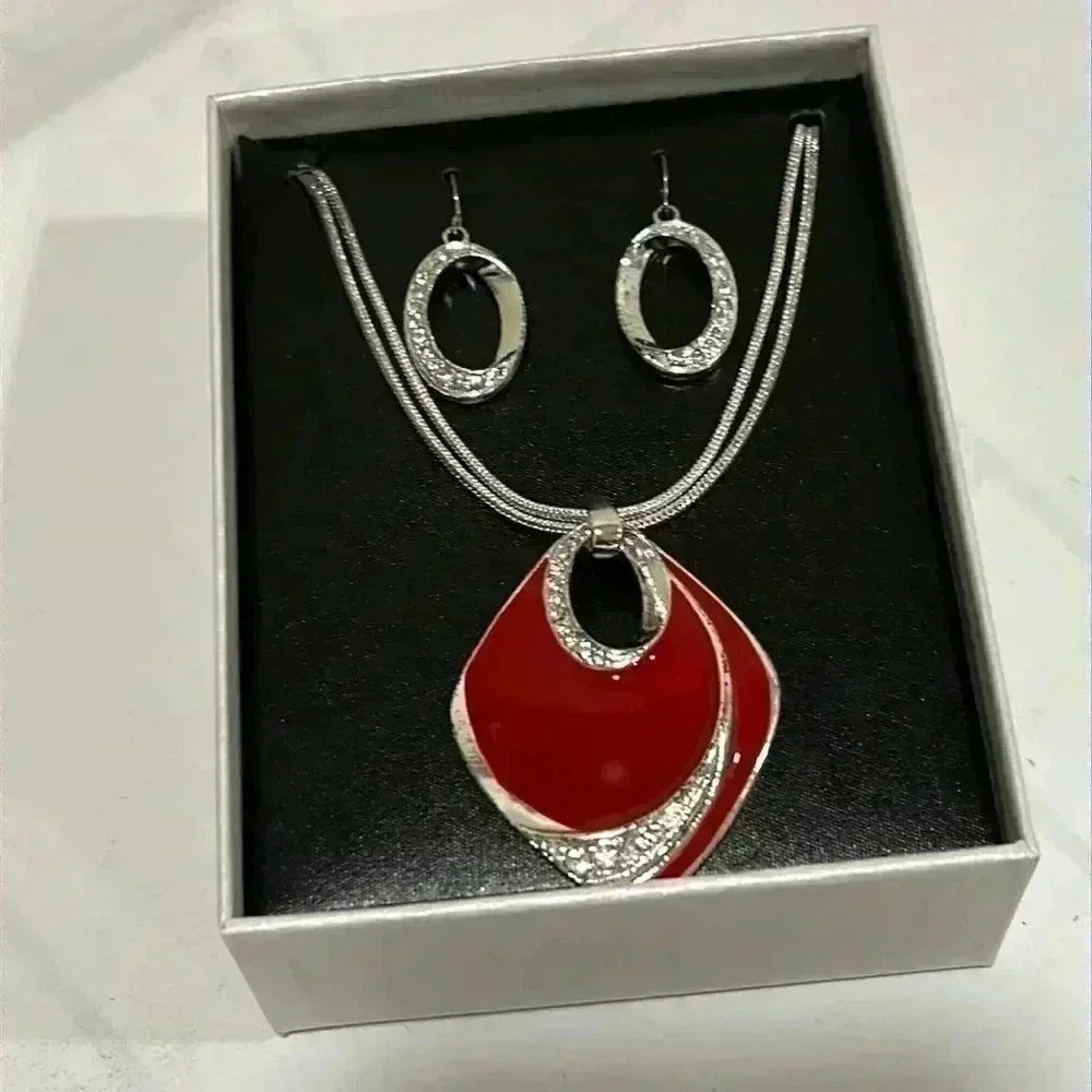 Mixit Necklace & Earrings - Picture 1 of 8